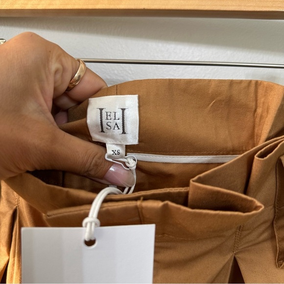 Helsa Paperbag Skirt in Caramel - Picture 8 of 8